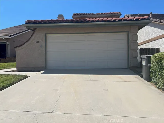 869 Devon Court, Simi Valley, California 93065