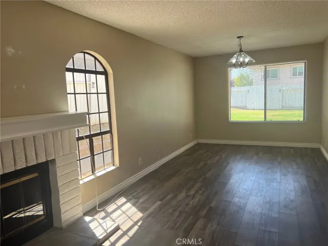 869 Devon Court, Simi Valley, California 93065