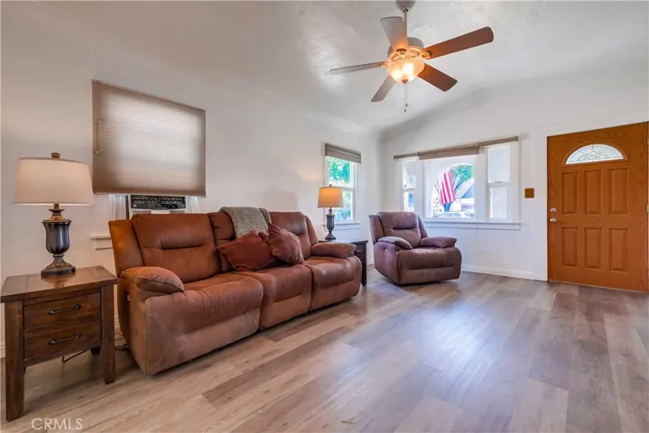 9243 Walnut Street, Bellflower, California 90706