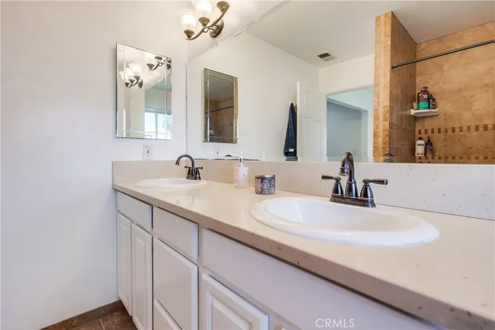 9243 Walnut Street, Bellflower, California 90706