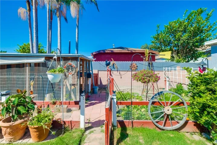 9243 Walnut Street, Bellflower, California 90706