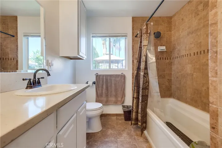 9243 Walnut Street, Bellflower, California 90706