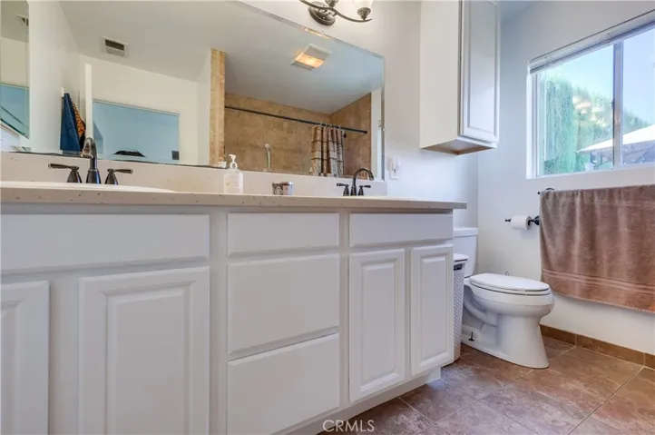 9243 Walnut Street, Bellflower, California 90706