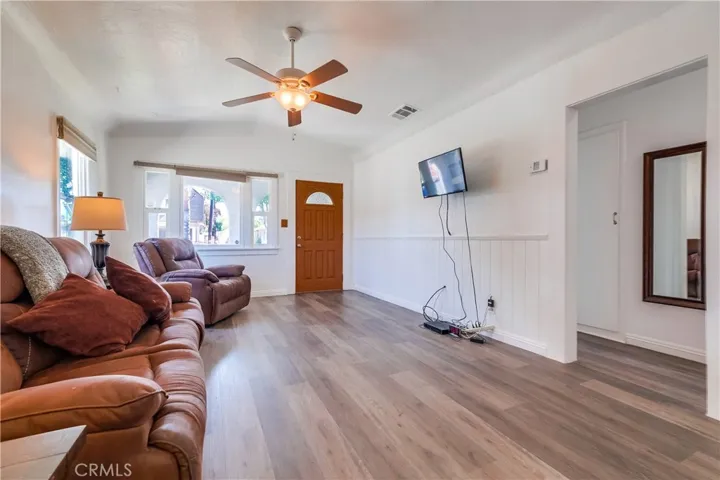 9243 Walnut Street, Bellflower, California 90706