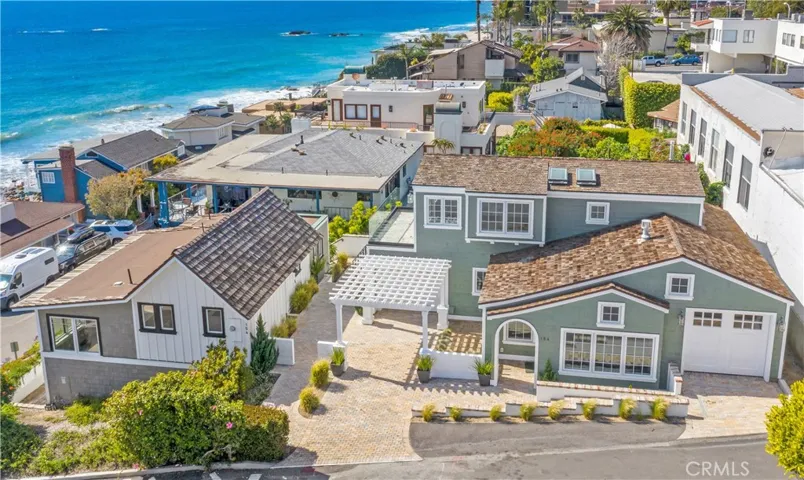 156 Pearl Street, Laguna Beach, California 92651