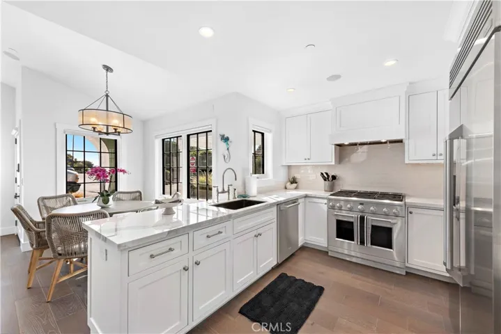 156 Pearl Street, Laguna Beach, California 92651