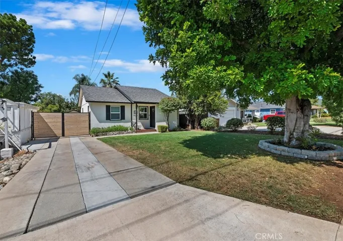 618 North Place, Redlands, California 92373