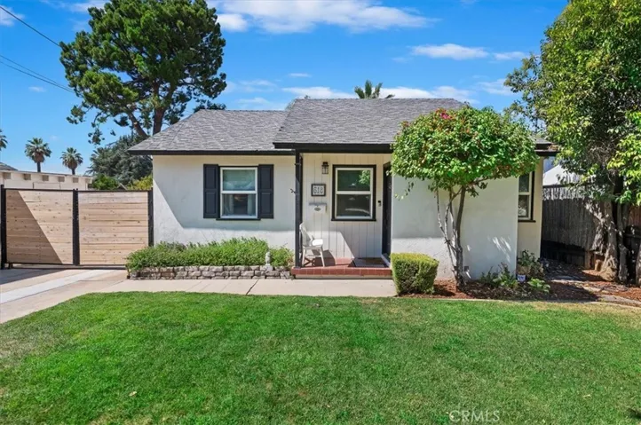 618 North Place, Redlands, California 92373