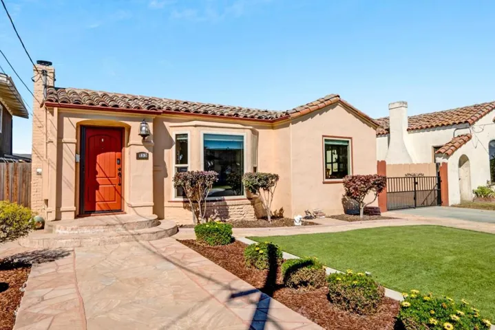 133 Willow Street, Salinas, California 93901