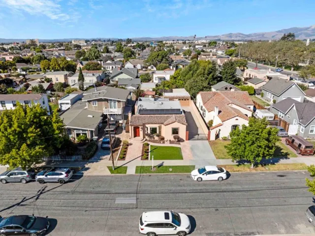 133 Willow Street, Salinas, California 93901
