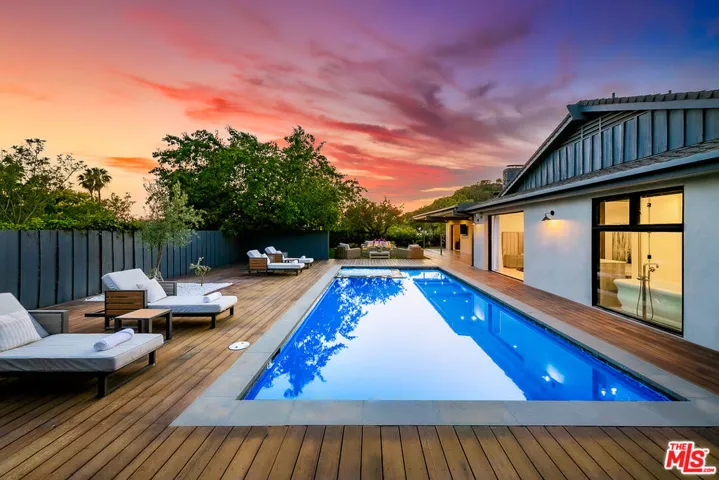 9038 Meredith Place, Beverly Hills, California 90210