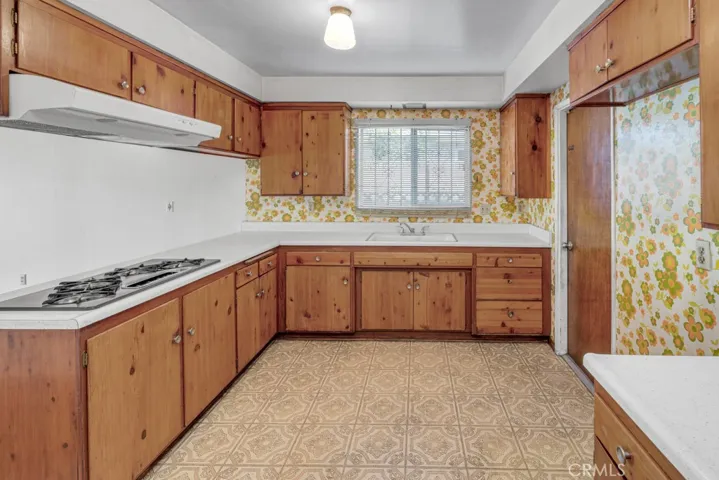 501 View Crest Drive, Montebello, California 90640