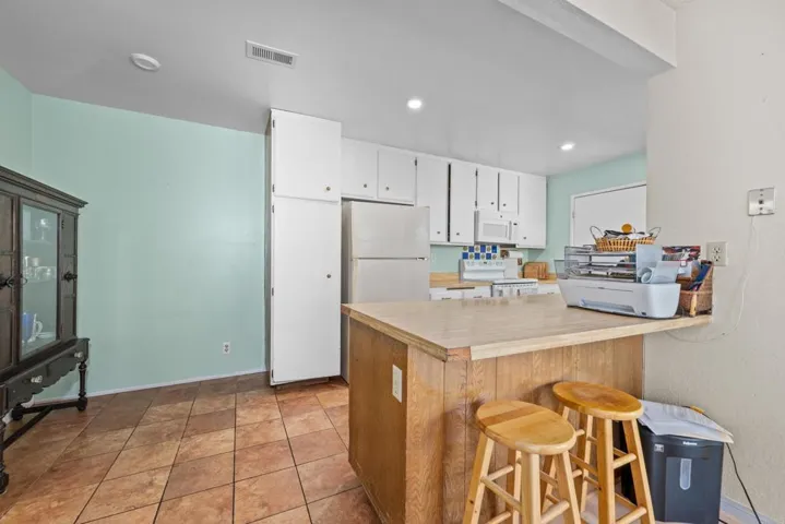 273 Countryhaven Road, Encinitas, California 92024