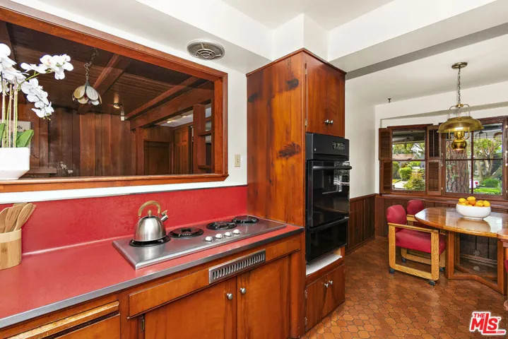 4270 Madison Avenue, Culver City, California 90232