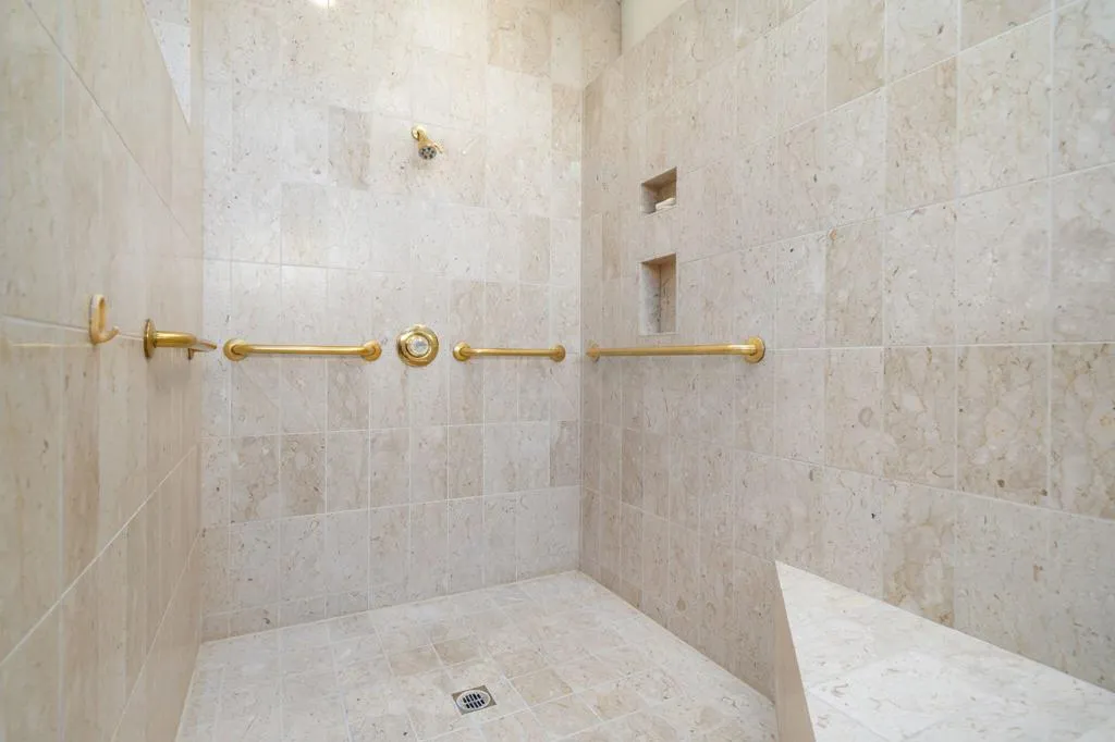 47-web-or-mls-JKSpyglass-10-2023-47 47-web-or-mls-JKSpyglass-10-2023-47