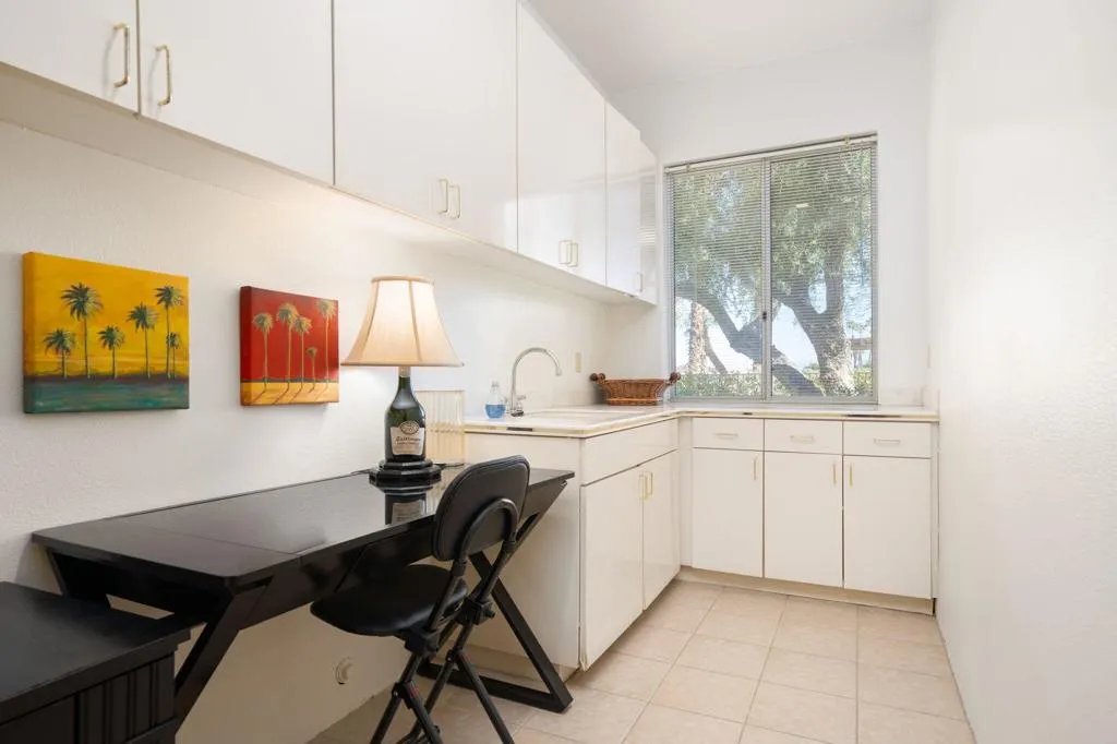 53-web-or-mls-JKSpyglass-10-2023-53 53-web-or-mls-JKSpyglass-10-2023-53