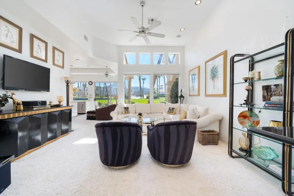 27-web-or-mls-JKSpyglass-10-2023-27 27-web-or-mls-JKSpyglass-10-2023-27