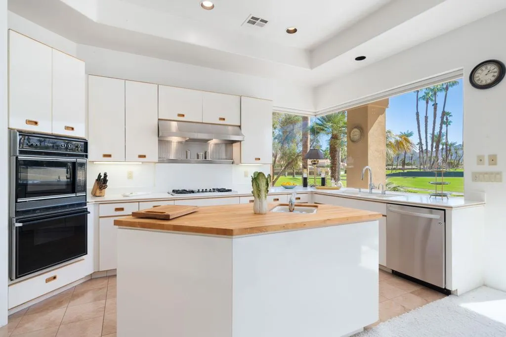 30-web-or-mls-JKSpyglass-10-2023-30 30-web-or-mls-JKSpyglass-10-2023-30
