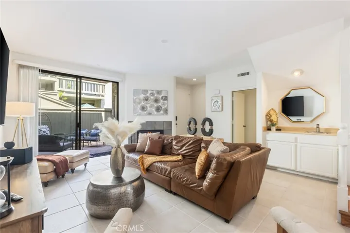 220 S Prospect Avenue 4, Redondo Beach, California 90277