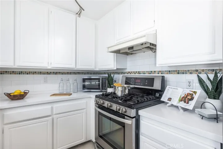220 S Prospect Avenue 4, Redondo Beach, California 90277