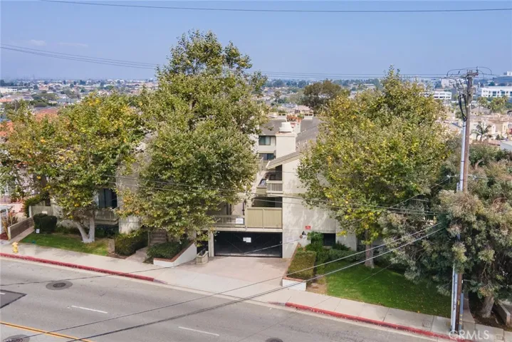 220 S Prospect Avenue 4, Redondo Beach, California 90277