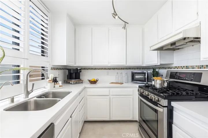 220 S Prospect Avenue 4, Redondo Beach, California 90277
