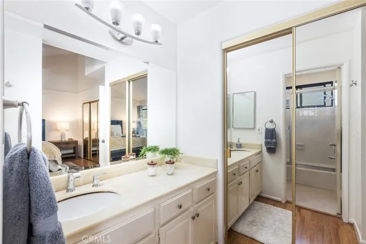 220 S Prospect Avenue 4, Redondo Beach, California 90277