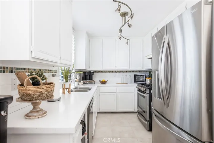 220 S Prospect Avenue 4, Redondo Beach, California 90277