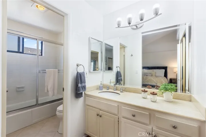 220 S Prospect Avenue 4, Redondo Beach, California 90277