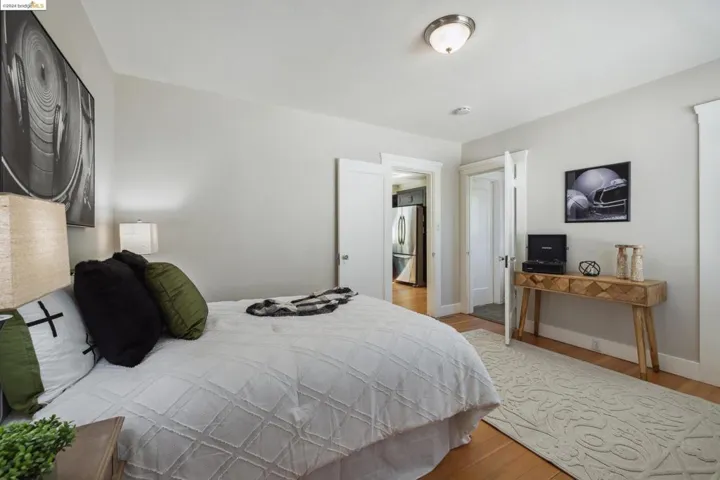 300 Harlan St, San Leandro, California 94577-5874