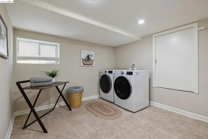 300 Harlan St, San Leandro, California 94577-5874