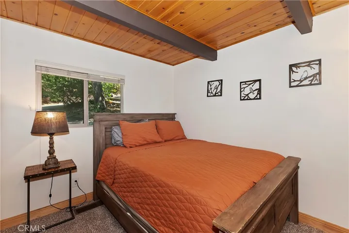 27488 Cedarwood Court, Lake Arrowhead, California 92352