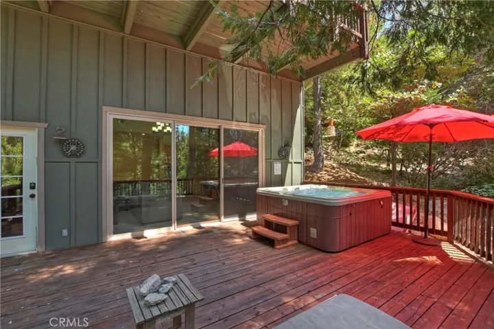 27488 Cedarwood Court, Lake Arrowhead, California 92352