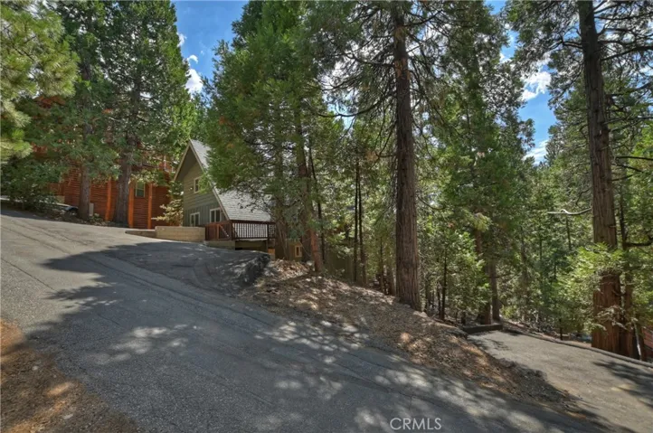 27488 Cedarwood Court, Lake Arrowhead, California 92352
