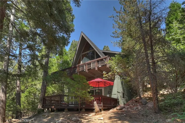 27488 Cedarwood Court, Lake Arrowhead, California 92352