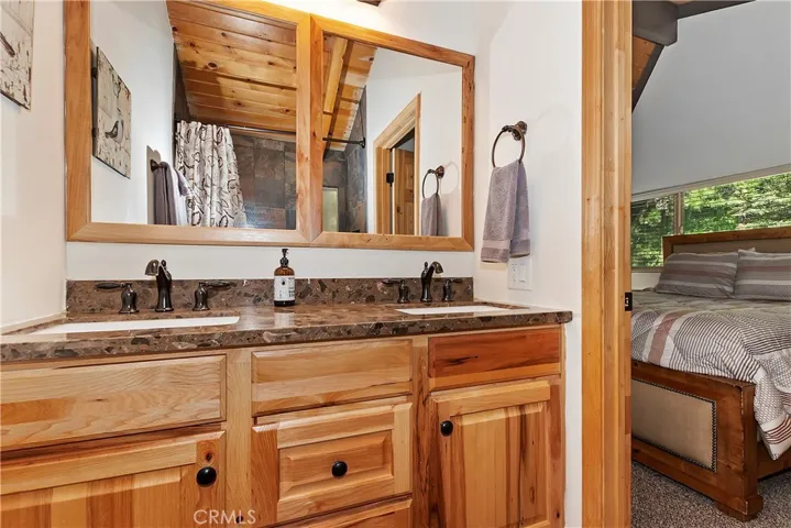 27488 Cedarwood Court, Lake Arrowhead, California 92352