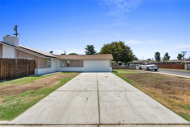 18 N Mcdonald Way, Bakersfield, California 93309
