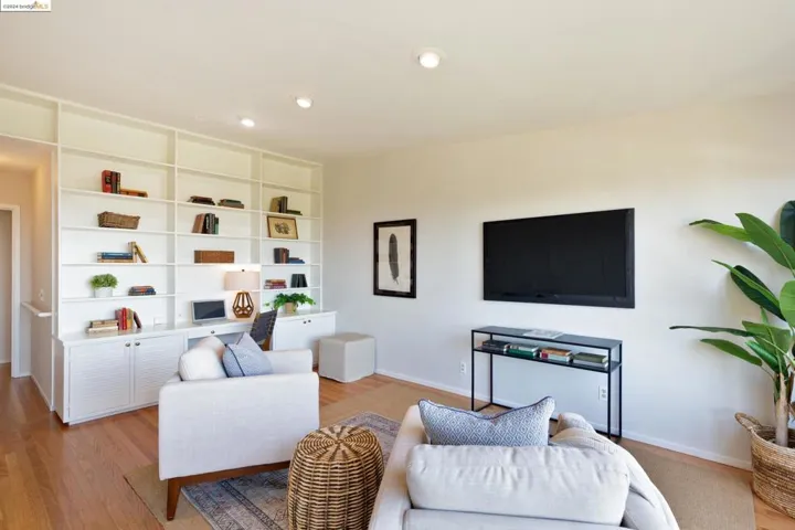 48 Oak Ridge Rd, Berkeley, California 94705