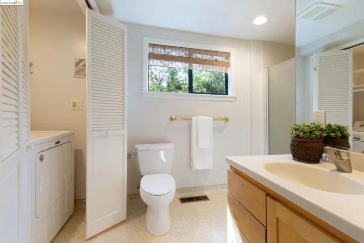 48 Oak Ridge Rd, Berkeley, California 94705
