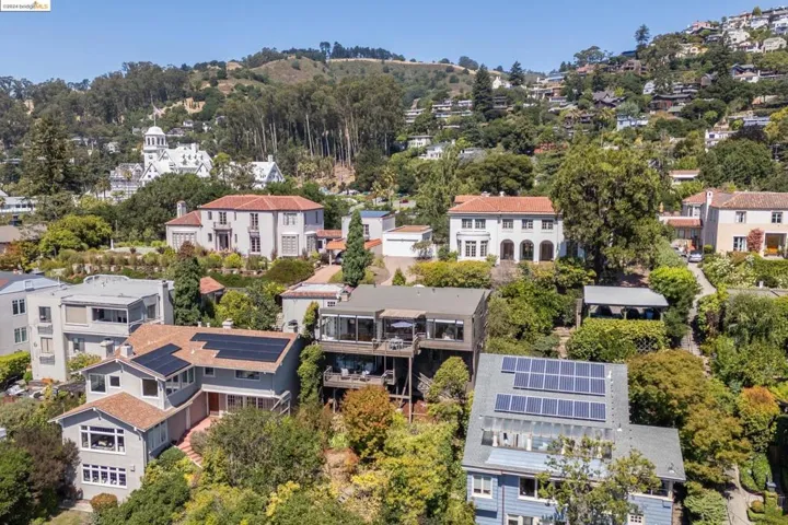 48 Oak Ridge Rd, Berkeley, California 94705