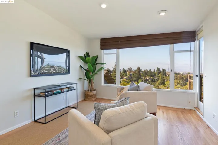 48 Oak Ridge Rd, Berkeley, California 94705
