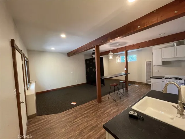 350 Ca-173, Lake Arrowhead, California 92352