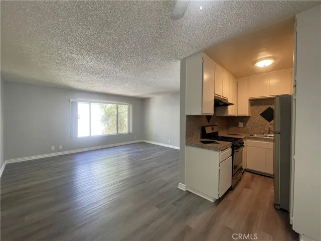13717 Chadron Avenue 25, Hawthorne, California 90250