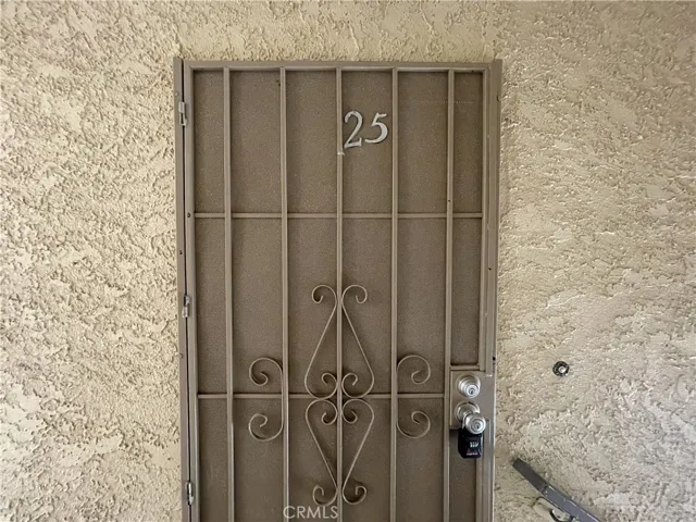 13717 Chadron Avenue 25, Hawthorne, California 90250