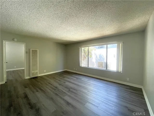 13717 Chadron Avenue 25, Hawthorne, California 90250
