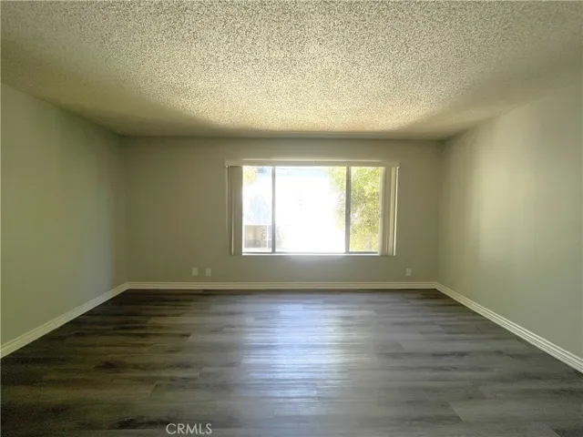 13717 Chadron Avenue 25, Hawthorne, California 90250