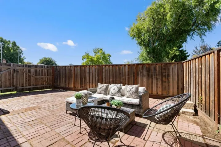 3521 Orinda Drive, San Mateo, California 94403
