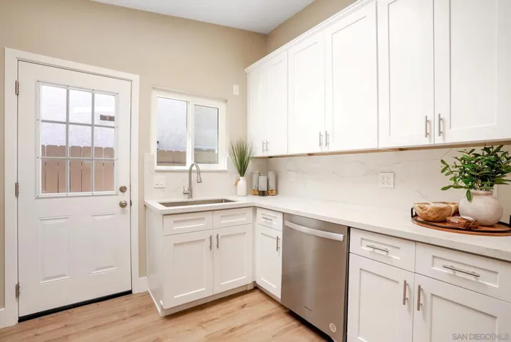 So Lovely to have a Window over the Sink - Overlooking the Side Yard!