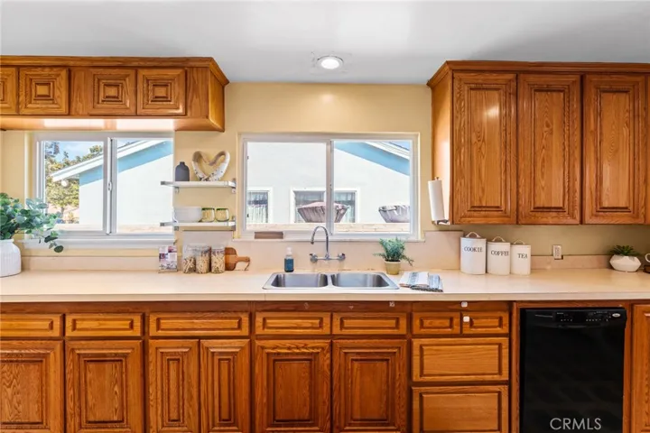 Lots of Cabinets