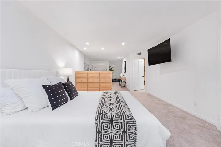 212 Rivo Alto Canal, Long Beach, California 90803